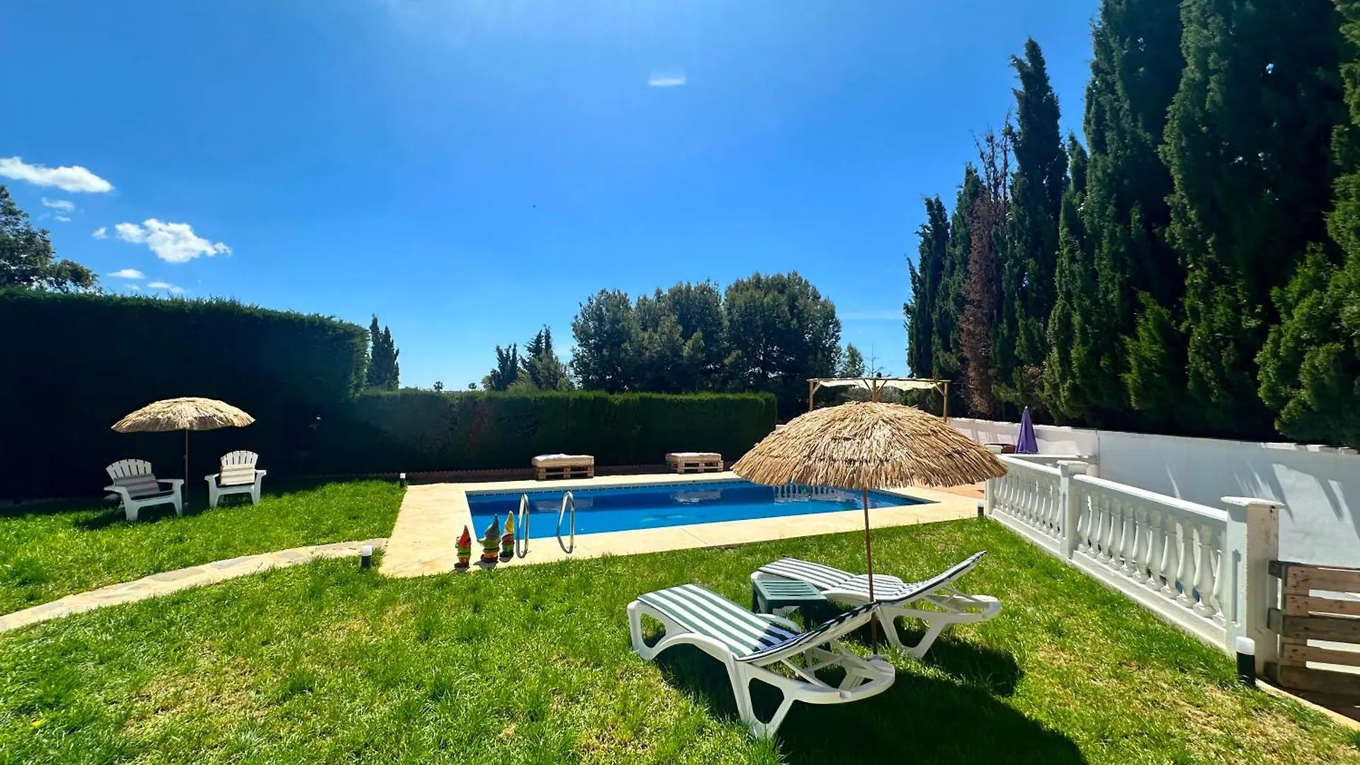 Chalet Garden House Malaga City Spanien
